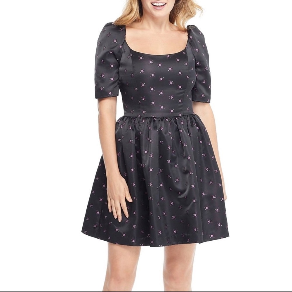 Gal Meets Glam Maude Daisy Bow-Back Satin Dress Size 4 NWOT